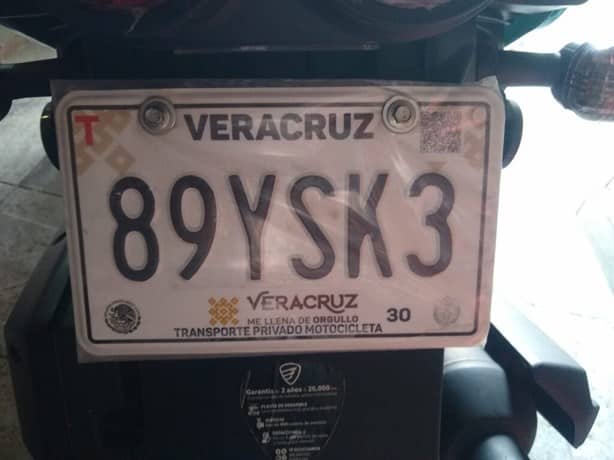 Va a “bellaquear” y olvida su motocicleta en antro de Veracruz