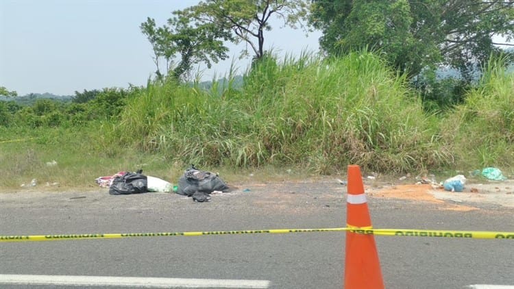 Hallan cuerpos embolsados en la Nuevo Teapa- Cosoleacaque (+Video)