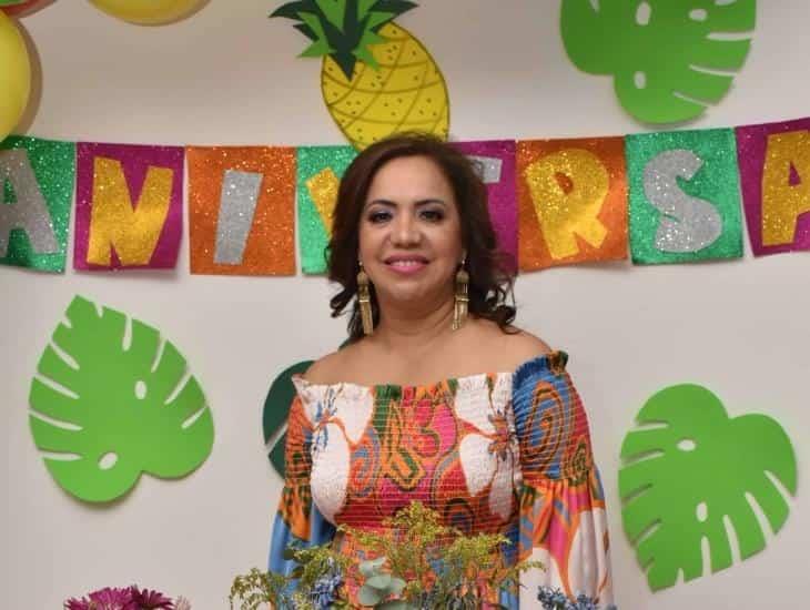 Charito Gayot celebra sus 50 años de feliz vida