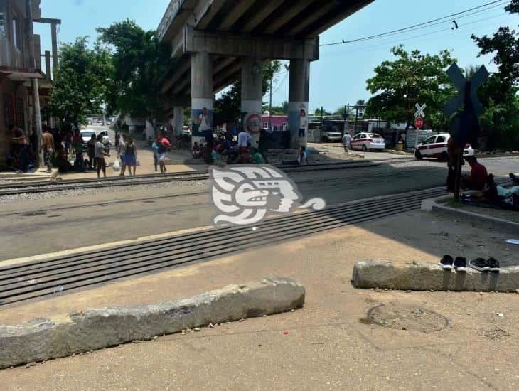 Sin liberar circulación bajo puente de la Avenida Uno; faltan detalles