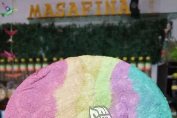 Saborea la diversidad: en Misantla lanzan tortilla del orgullo LGBT