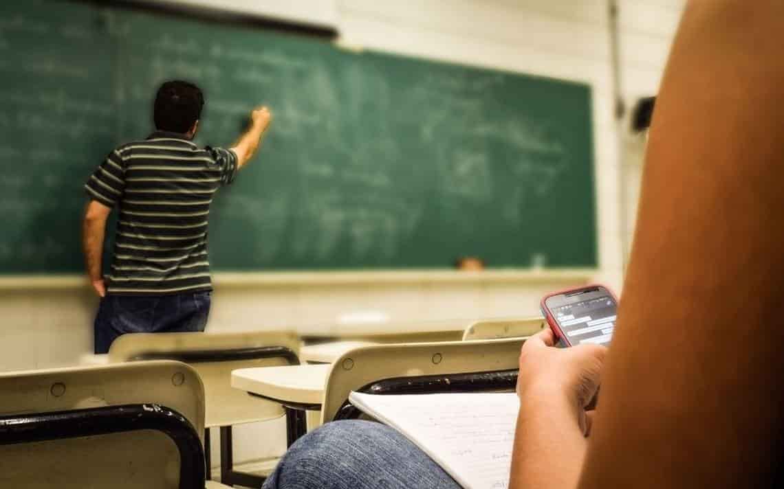 Suman 59 profesores cesados por acoso en Veracruz, confirma la SEV