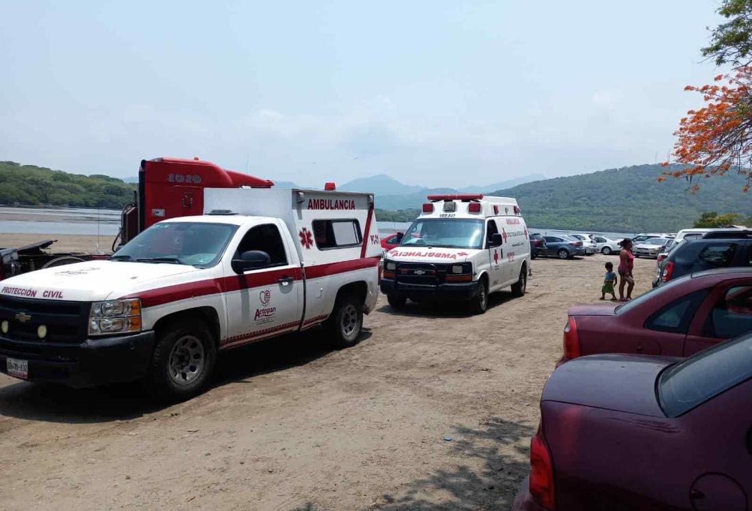 Rescatan de ahogarse a cuatro bañistas en playa de Veracruz