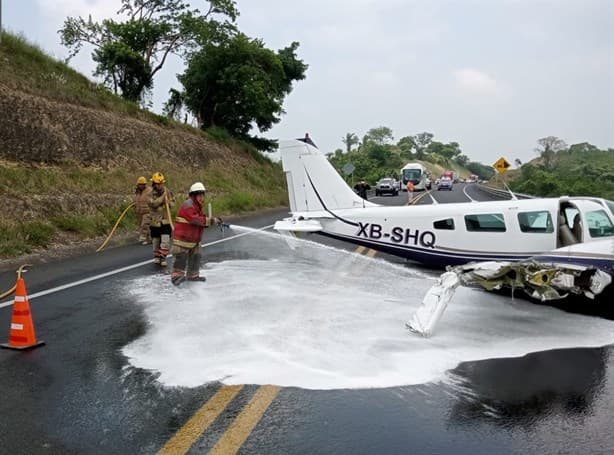 El cantante Carín León negó haber aterrizó de emergencia en Veracruz