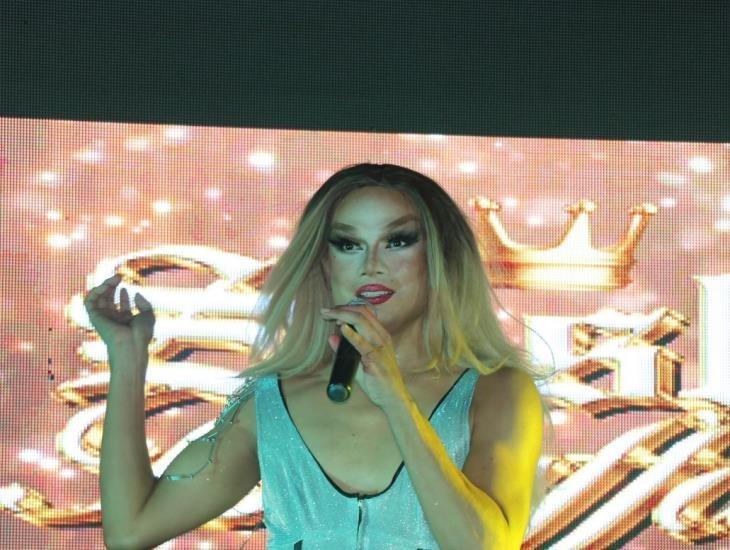 Kuno Samgar logró que brillara ‘Sasha Bouffant’ como toda una ‘Drag Queen’ (+Video)