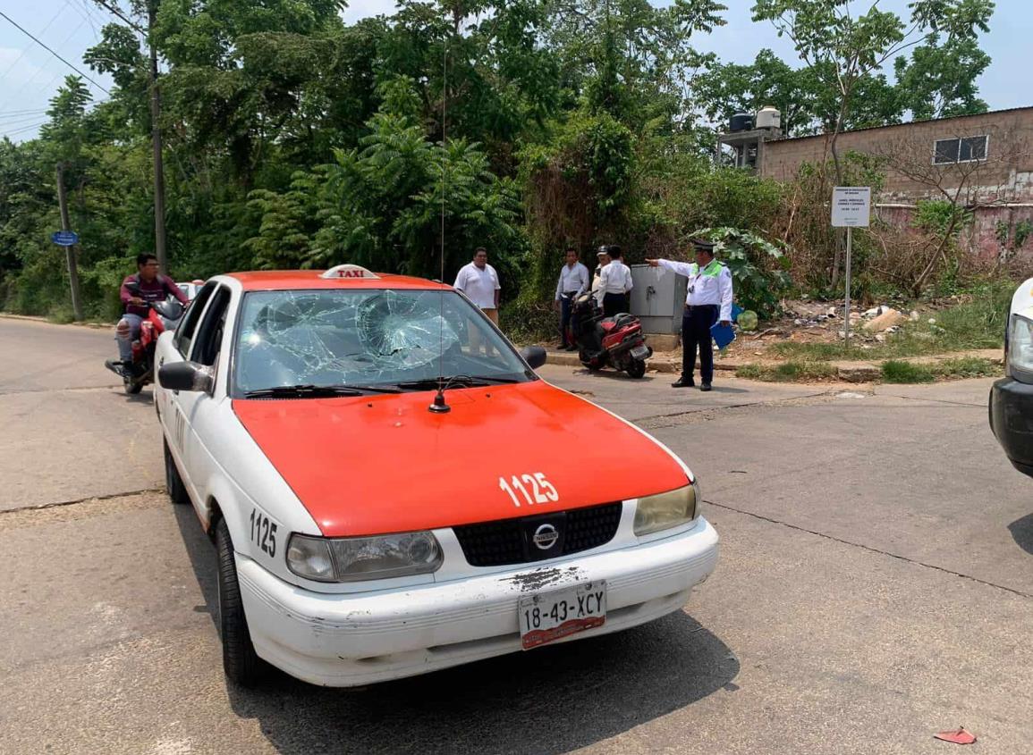 Dos estudiantes de preparatoria terminaron heridas en choque