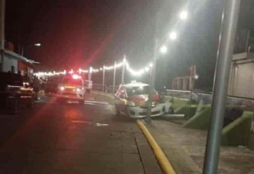 Choca taxista en presunto estado de ebriedad en Malecón de Alvarado