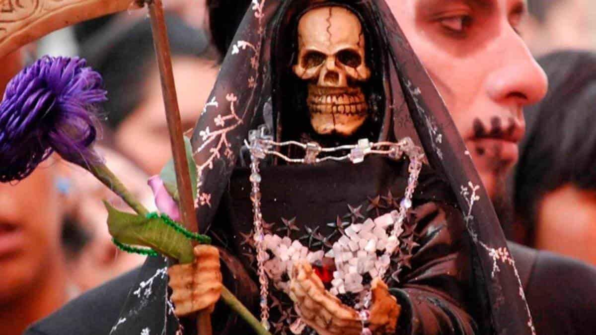 Conoce el enigma y misticismos de la Casa de la Santa Muerte en Veracruz