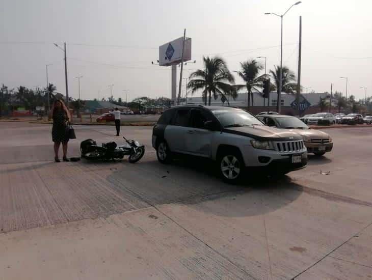 Motociclista chocó contra camioneta en avenida Las Palmas