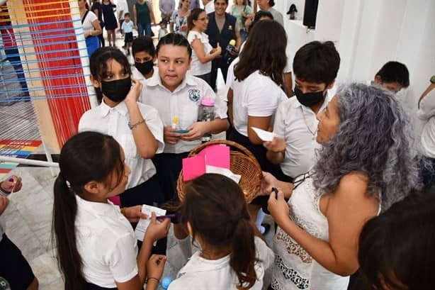 Estudiantes visitaron la instalación interactiva Chicuacë en el Exconvento Betlehemita