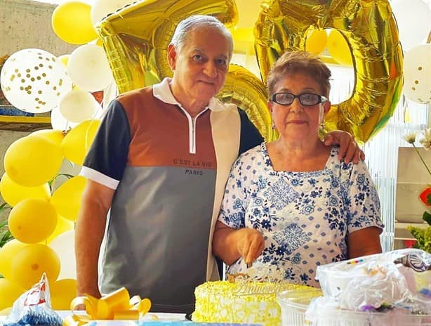 Don Víctor Manuel y doña Juanita Ninfa celebraron sus bodas de oro