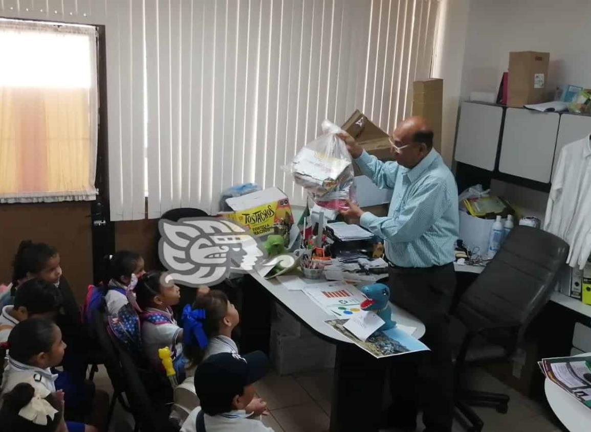 Visitan estudiantes el Ayuntamiento de Coatzacoalcos; escuelas pueden agendar recorridos