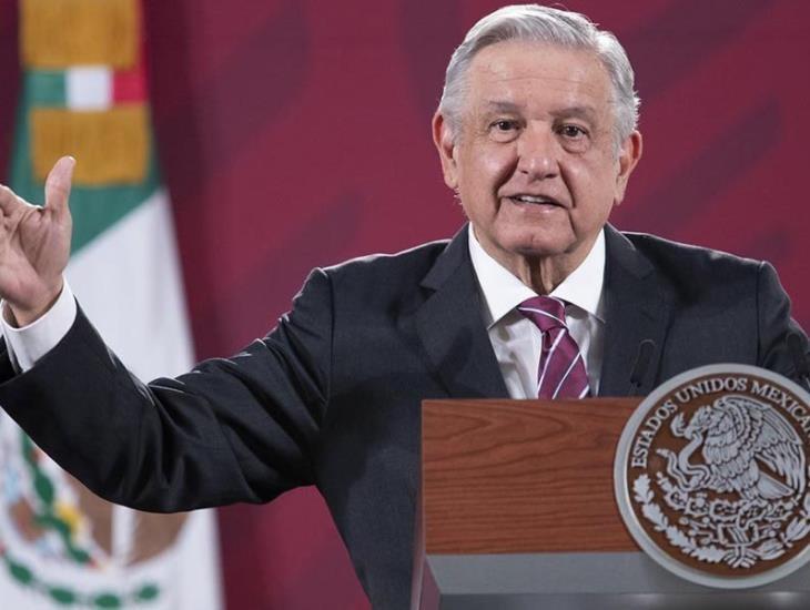 Revela AMLO que 8 funcionarios dejarán su cargo para buscar una candidatura en 2024