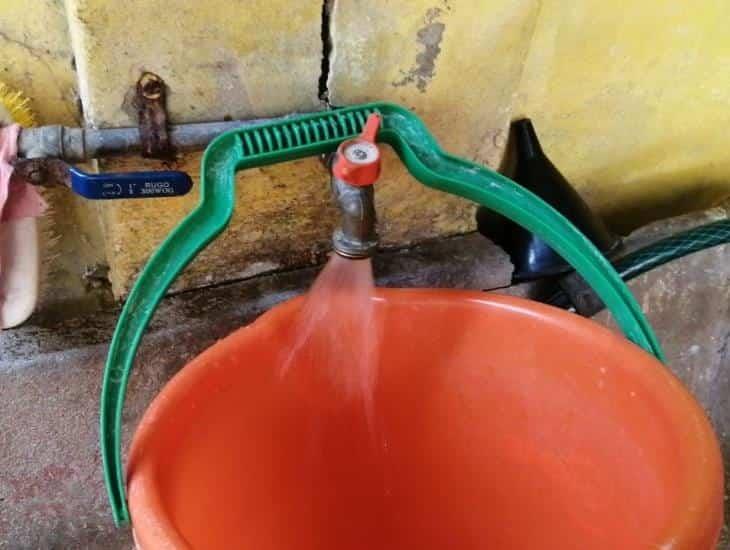 Servicio de agua en Coatza se restablecerá por completo hoy