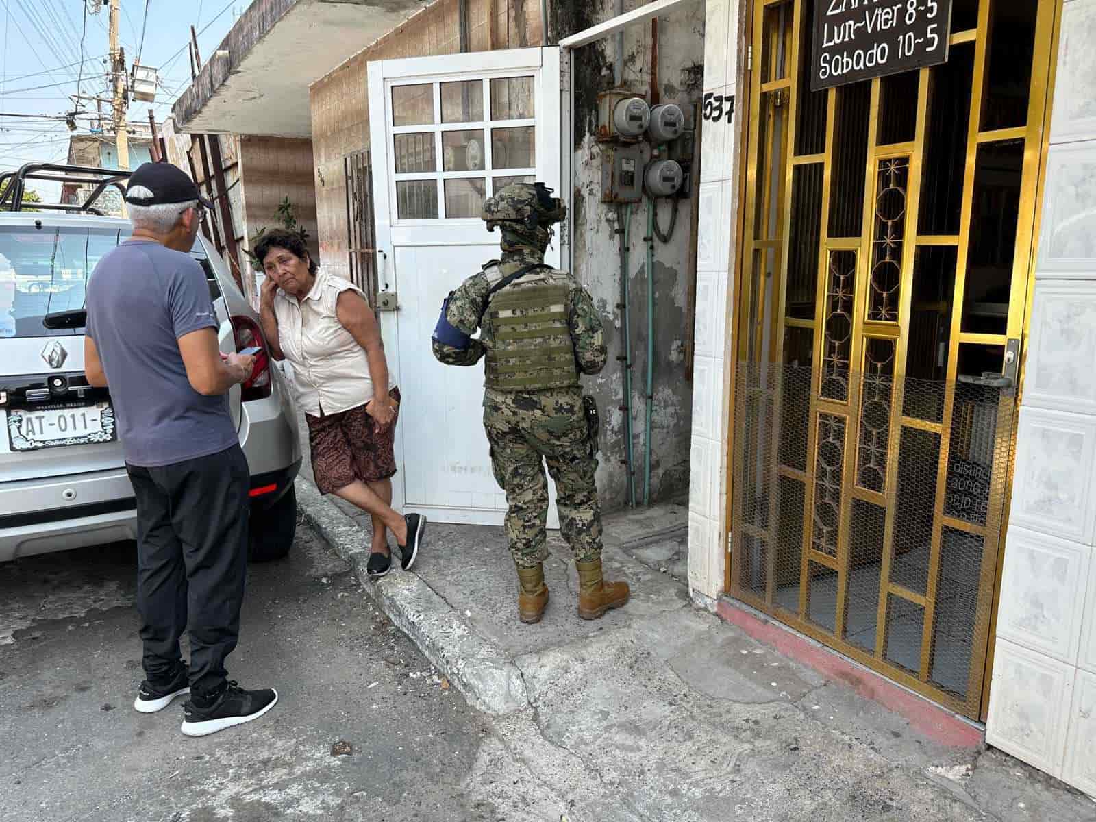 Muere mujer por presunto golpe de calor en cuartería de Veracruz