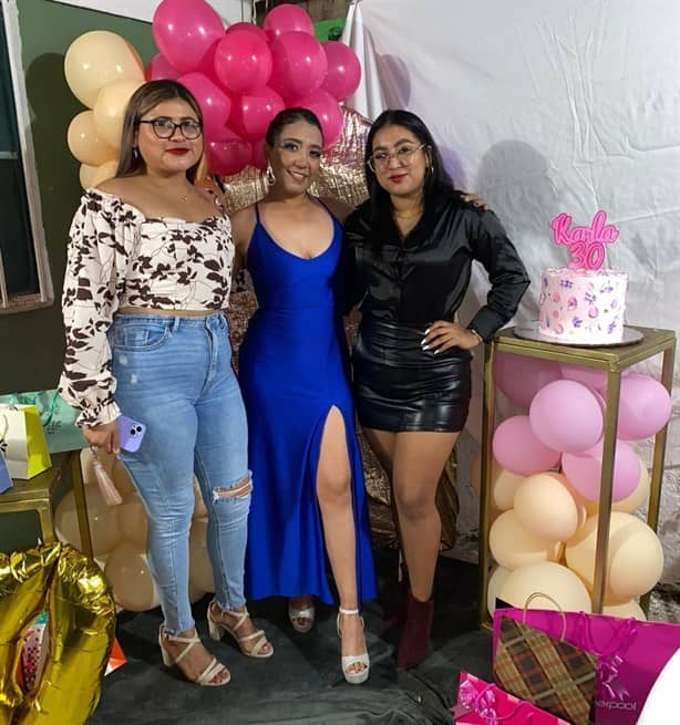 Karla Cabrera tuvo alegre festejo en rosa