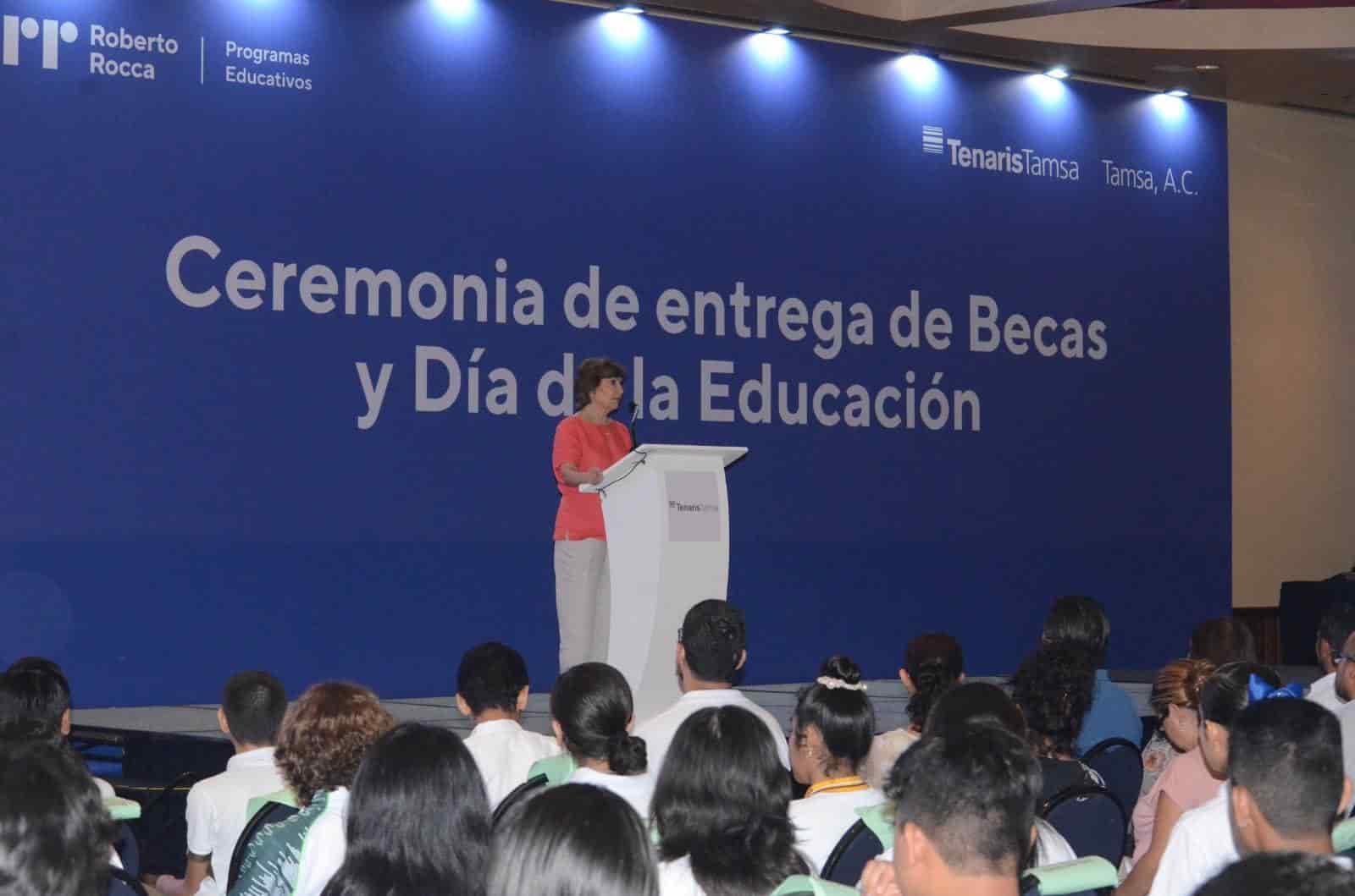 Premia TenarisTamsa la excelencia académica con 369 becas a estudiantes