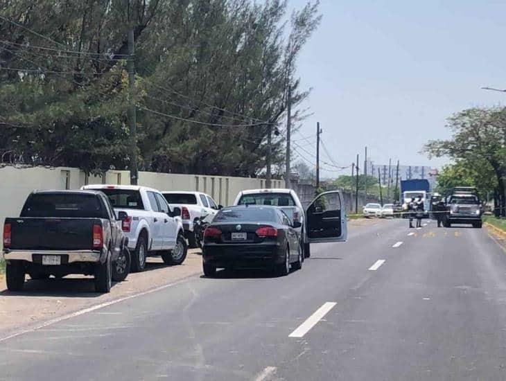 Fallece policía en enfrentamiento contra sicarios en Veracruz: Hay 2 heridos (+Video)