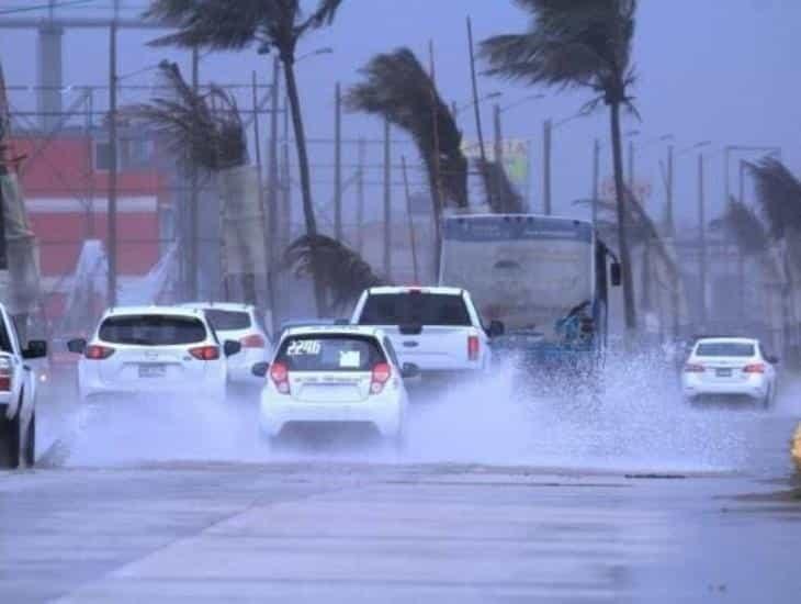 Limpieza de canales en Coatzacoalcos disminuyó inundaciones en zona baja: PC