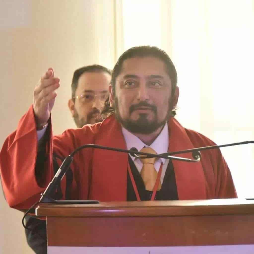 Organismos internacionales premiarán a médico veracruzano, Marco Antonio Conde