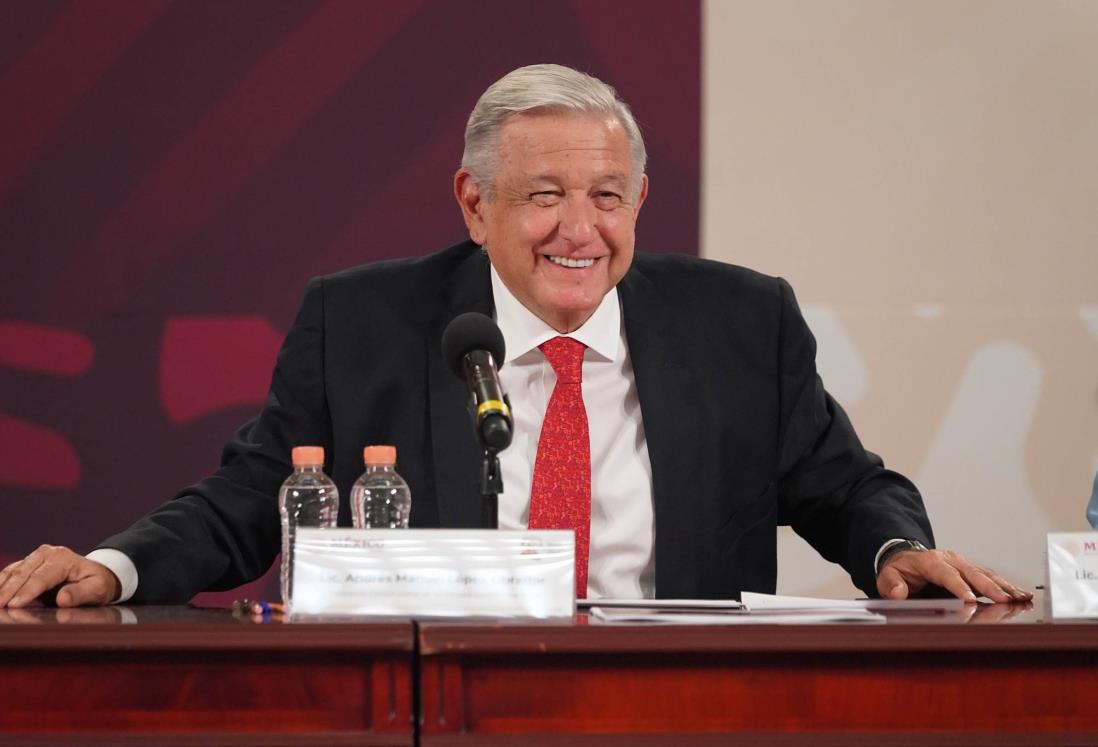 “También los padres son adorables” AMLO felicita a todos los papás en su día