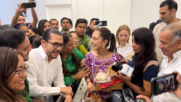 Claudia Sheinbaum llega a Veracruz; se reunirá con diputados en Oaxaca (+Video)