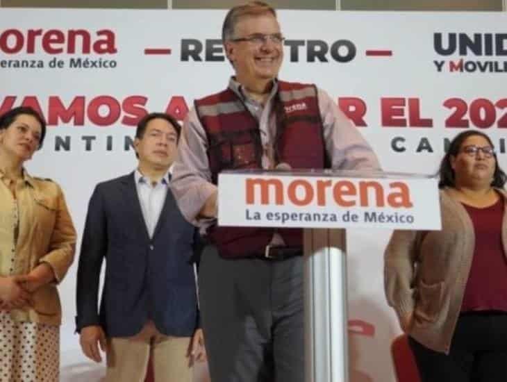 Al menos 3 encuestas ponen a Ebrard a la delantera