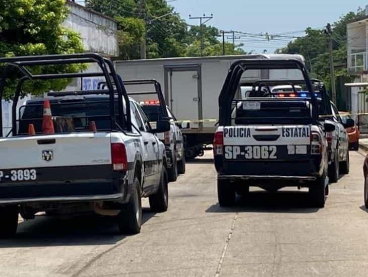 Aseguran bodega con unidades robadas en Minatitlán