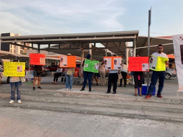 Con volanteo, continúa la búsqueda por Erick Raymundo, estudiante desaparecido en Veracruz(+Video)