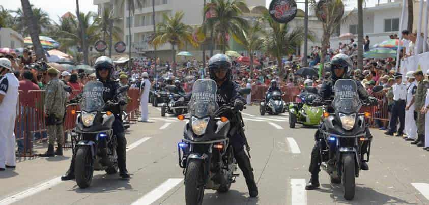 Llaman a reforzar seguridad para locales y turistas por paseos del Carnaval de Veracruz