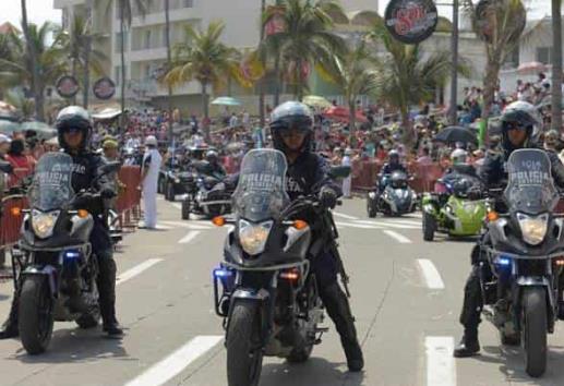 Llaman a reforzar seguridad para locales y turistas por paseos del Carnaval de Veracruz