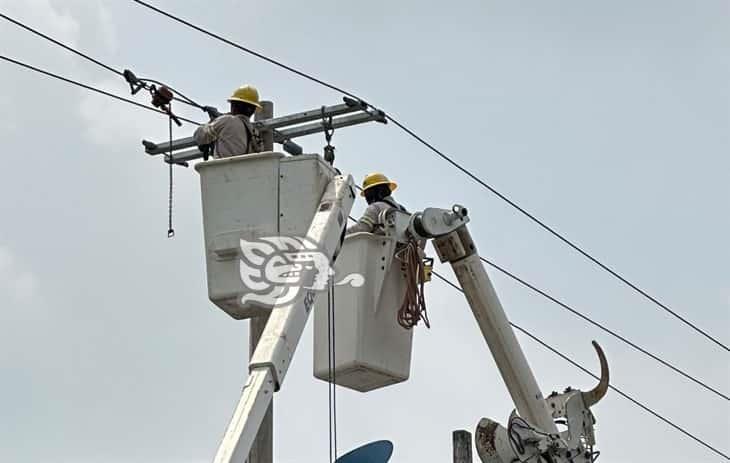 Por apagones, piden incrementar plantilla laboral de la CFE en Veracruz 