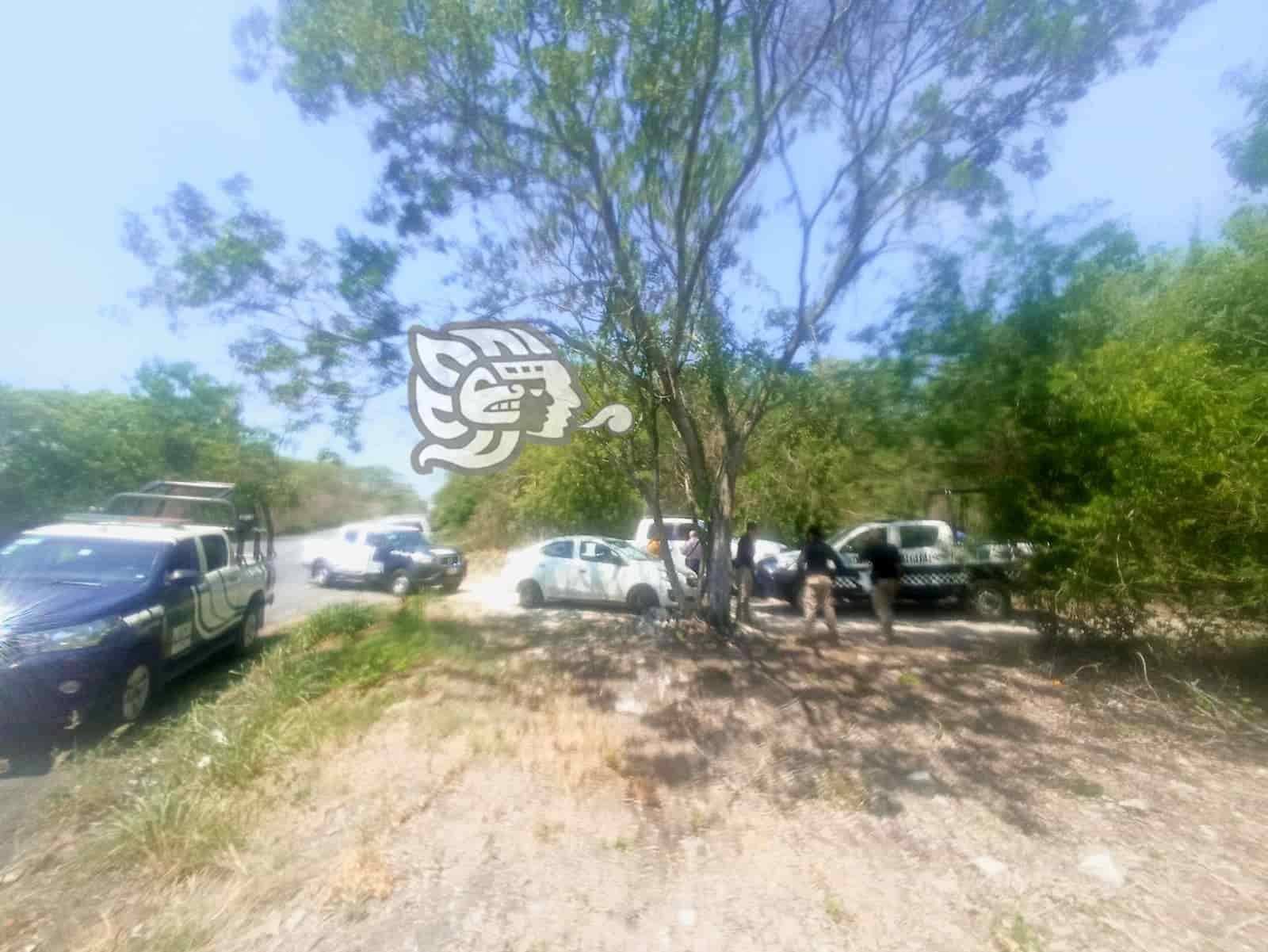 Localizan cuerpo calcinado dentro de un automóvil en Emiliano Zapata