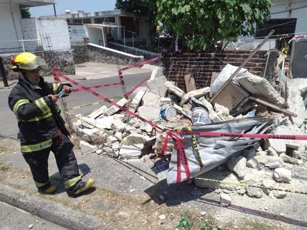 Choca camión cargado con cemento contra casa en la colonia 21 de Abril, en Veracruz (+Video)