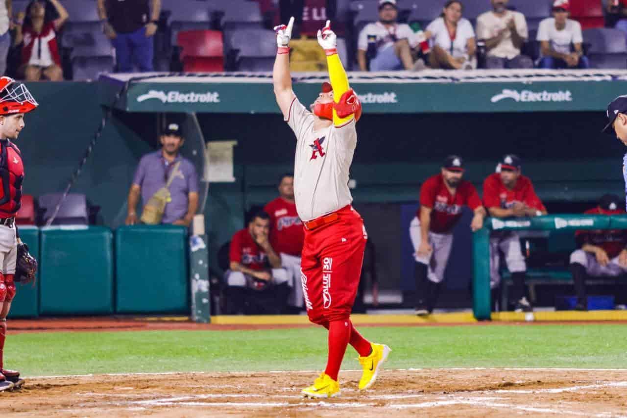 El Águila: Christian Zazueta conecta el 100º jonrón de su carrera