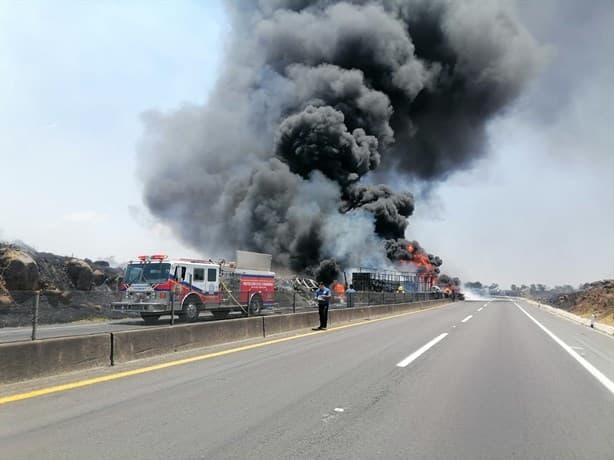 Masiva carambola en Jalisco deja al menos 5 muertos y decenas de heridos (+Video)