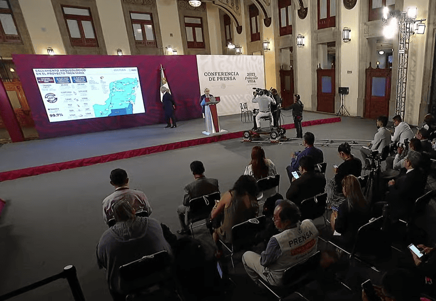 Traficantes de terrenos amenazan tramo 6 del Tren Maya, reconoce AMLO