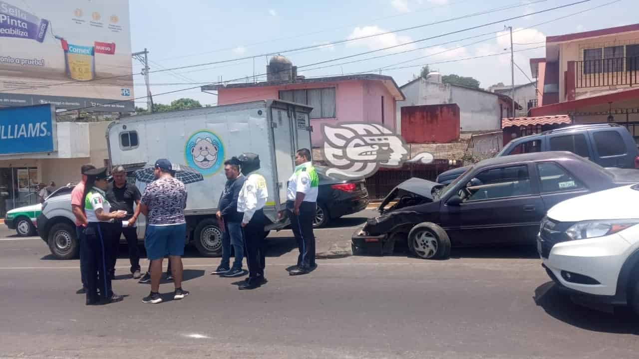 Se registra un choque por alcance en el bulevar Xalapa-Banderilla