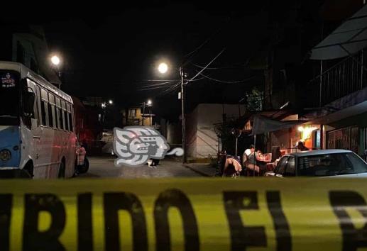 Atacan a balazos a hombre en la colonia Higueras de Xalapa