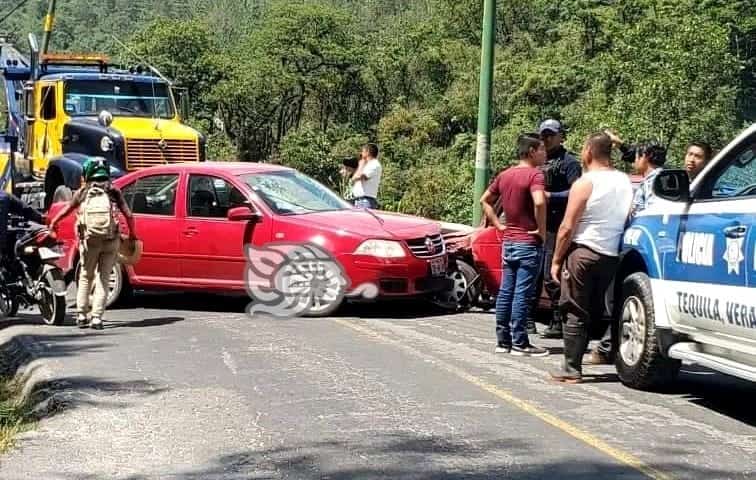 Se registra choque en carretera de Tequila