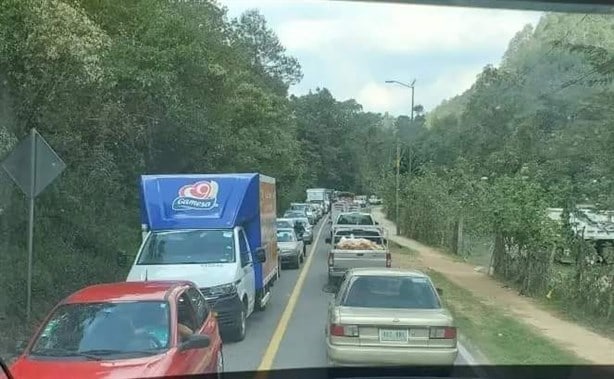 Se registra choque en carretera de Tequila