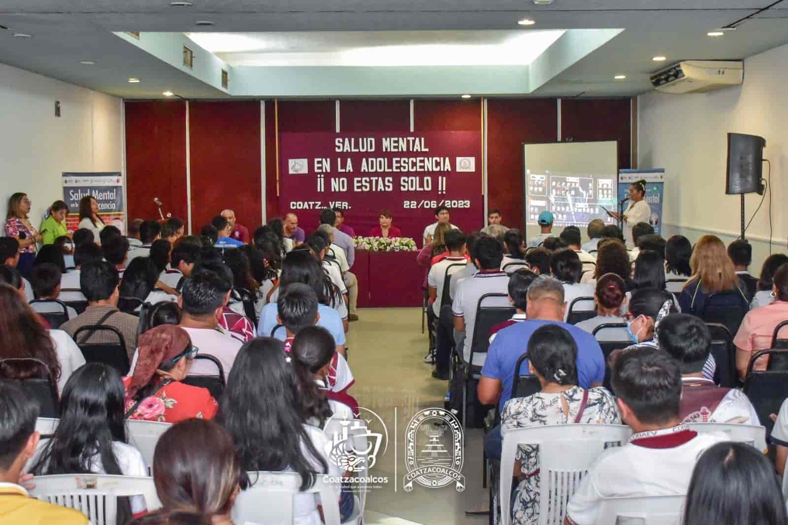 imparten Conferencias de Salud Mental en la Adolescencia: “No estás solo”, en el sur de Veracruz