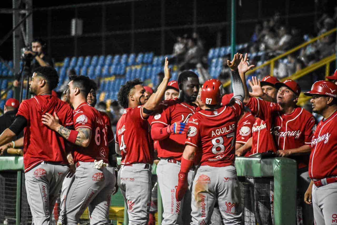 El Águila de Veracruz se lleva la serie en Durango