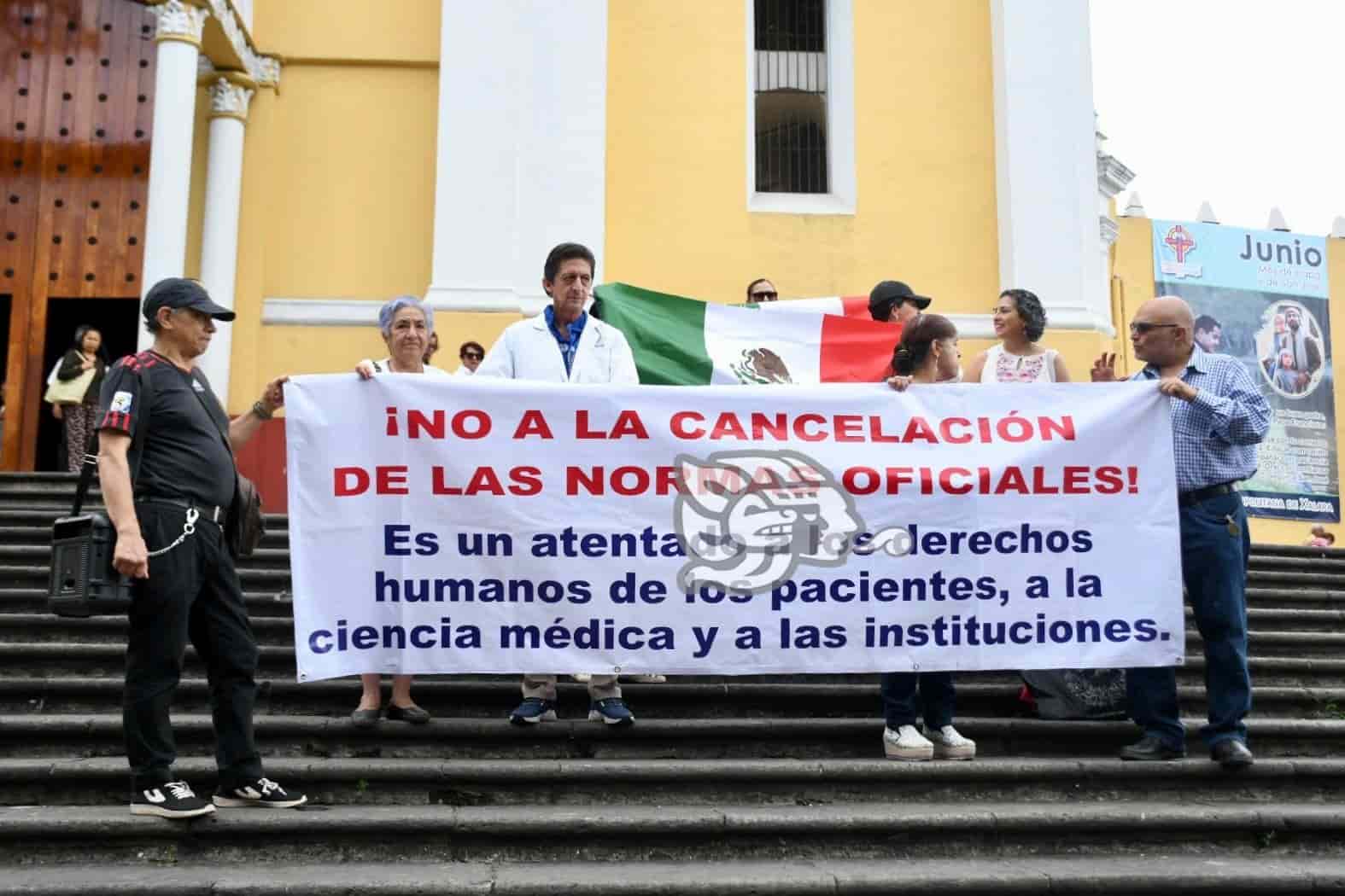 Médicos de Veracruz exigen detener cancelación de Normas Oficiales Mexicanas (+Video)