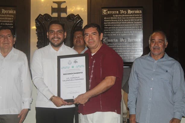 Escritores veracruzanos recibieron reconocimientos