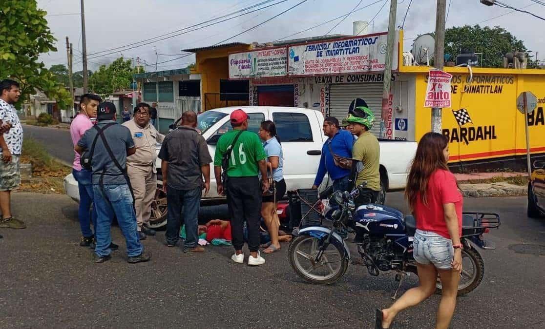 Con estado de salud grave es reportado motociclista tras ser embestido por una camioneta