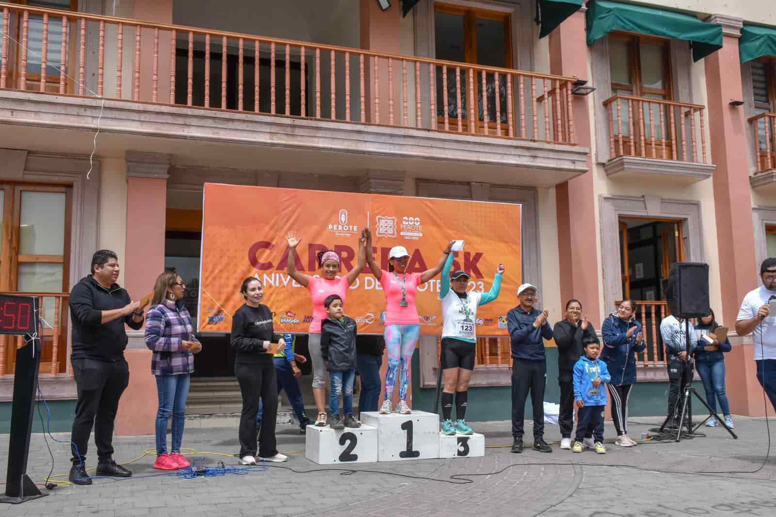 Fiesta deportiva en Carrera de Perote