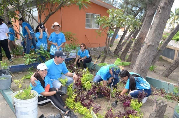 Voluntariado TenarisTamsa embellece a la comunidad