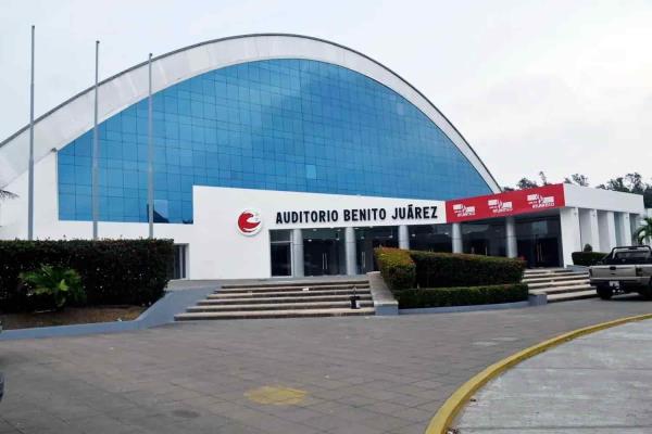 Congreso aprueba al Gobernador dar en comodato el auditorio Benito Juárez