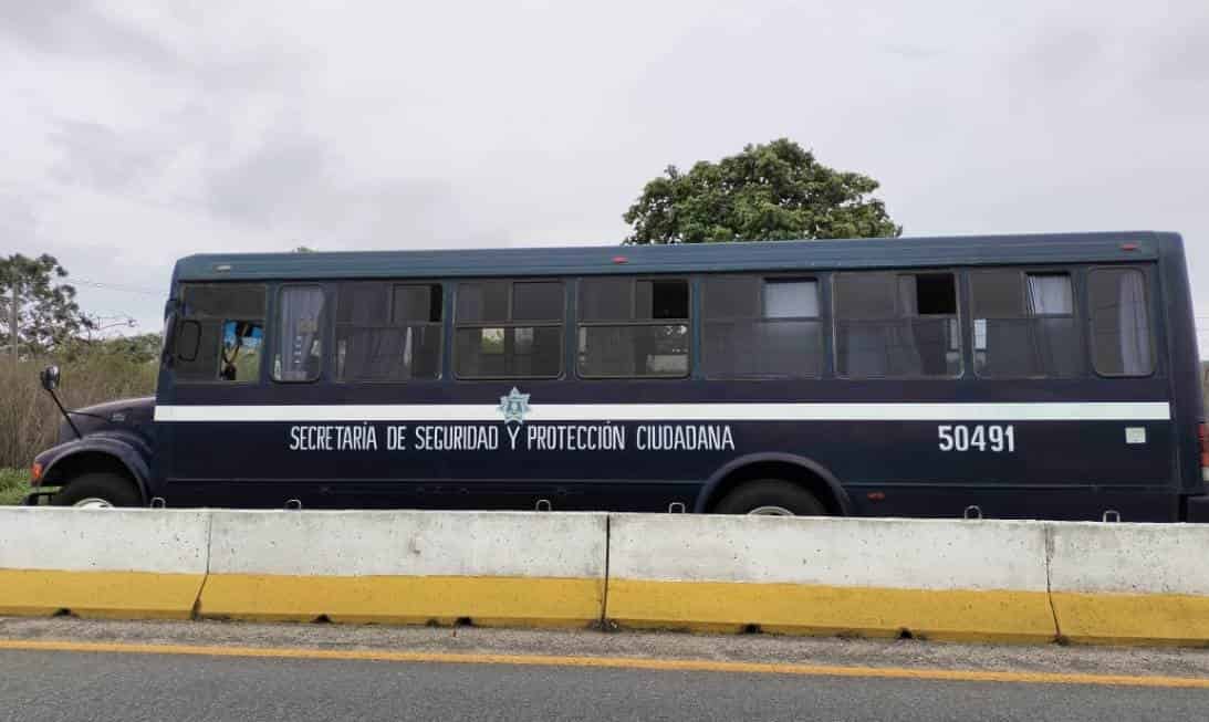 Presunto comando priva de la libertad a más de 20 trabajadores de Seguridad en Chiapas